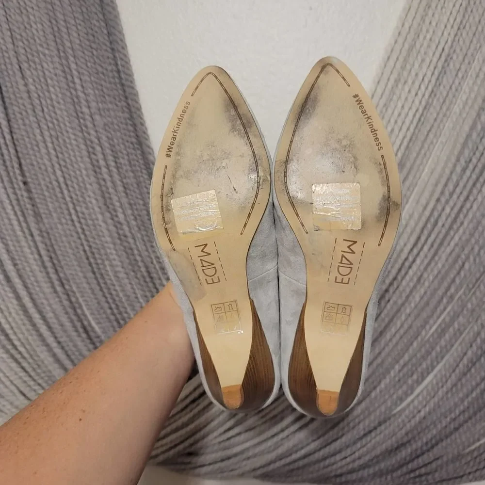 M4D3 Gray Suede Pumps Sz 8